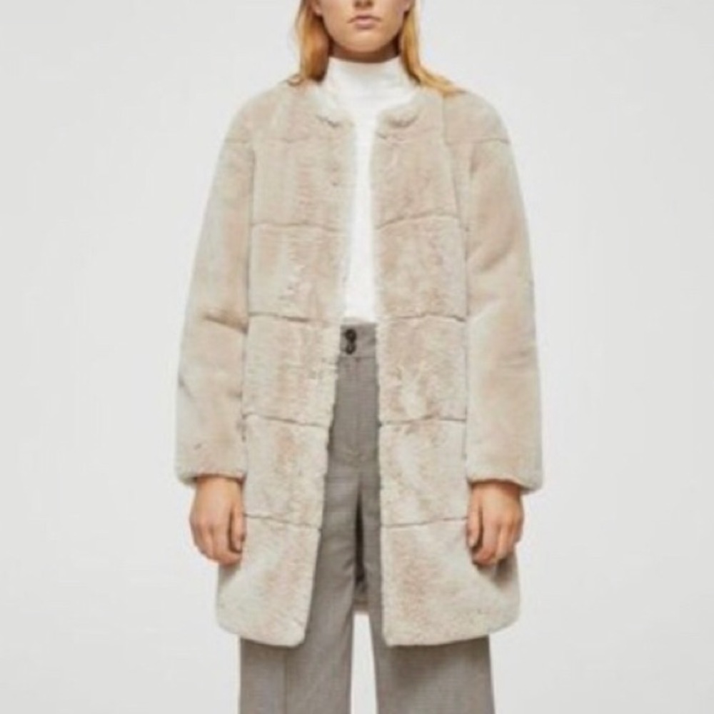 Like NEW Mango Faux Fur Jacket / Sweater